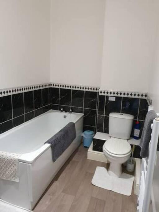 Orme View Dog Friendly Apartment Llandudno Extérieur photo